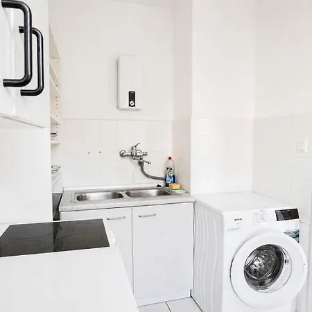 Premium Teamwohnung 4 Betten, Gepflegt&zentral In Laatzen, Messe Direkt Vor Der Tür