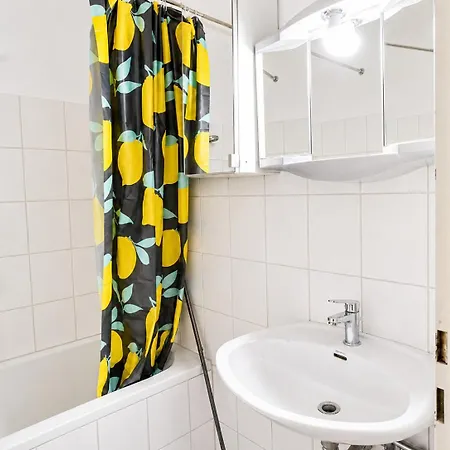 Premium Teamwohnung 4 Betten, Gepflegt&zentral In Laatzen, Messe Direkt Vor Der Tür Appartement *