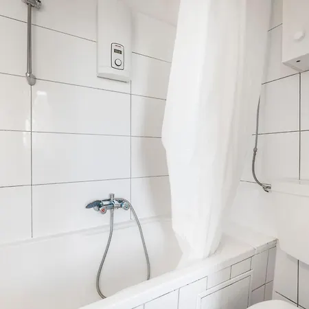 Premium Teamwohnung 4 Betten, Gepflegt&zentral In Laatzen, Messe Direkt Vor Der Tür Appartement Hannover